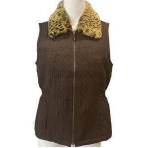 Chicos Womens Quilted Vest Size 0 (Size 4 / 6) Brown Faux Fur Collar Removable